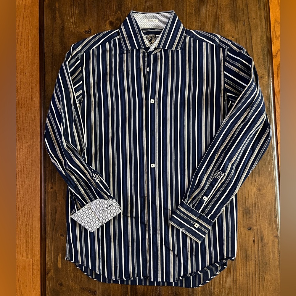 Men’s Bugatchi Button Up. Size M